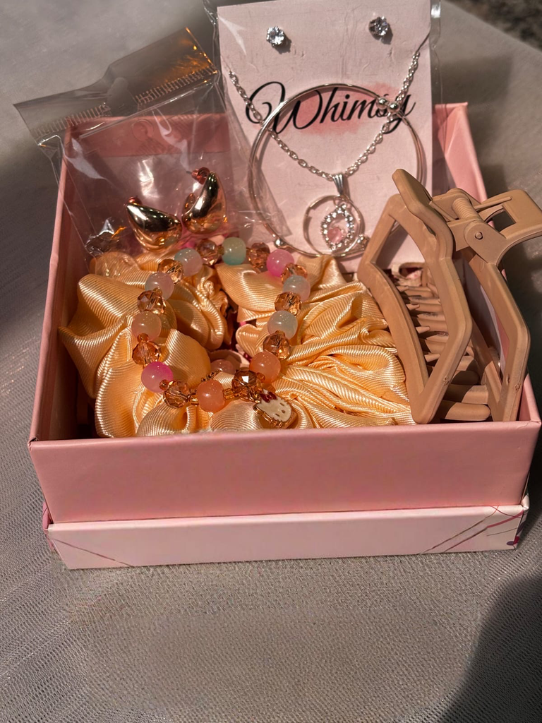 Timeless Charm Hamper